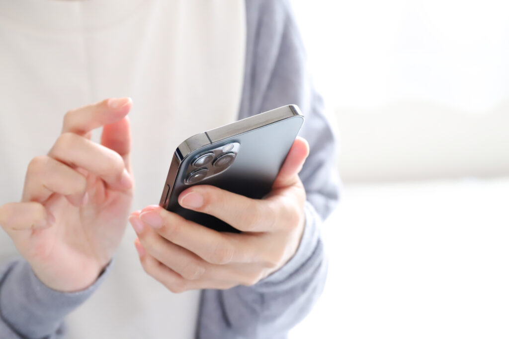 スマホの使い方は結婚相手選びの価値観